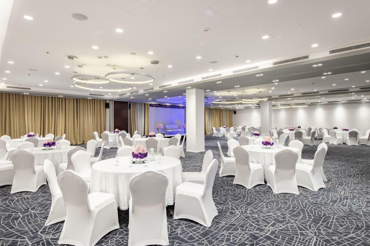 Radisson Hotel & Apartments Dammam Industrial City Exterior foto